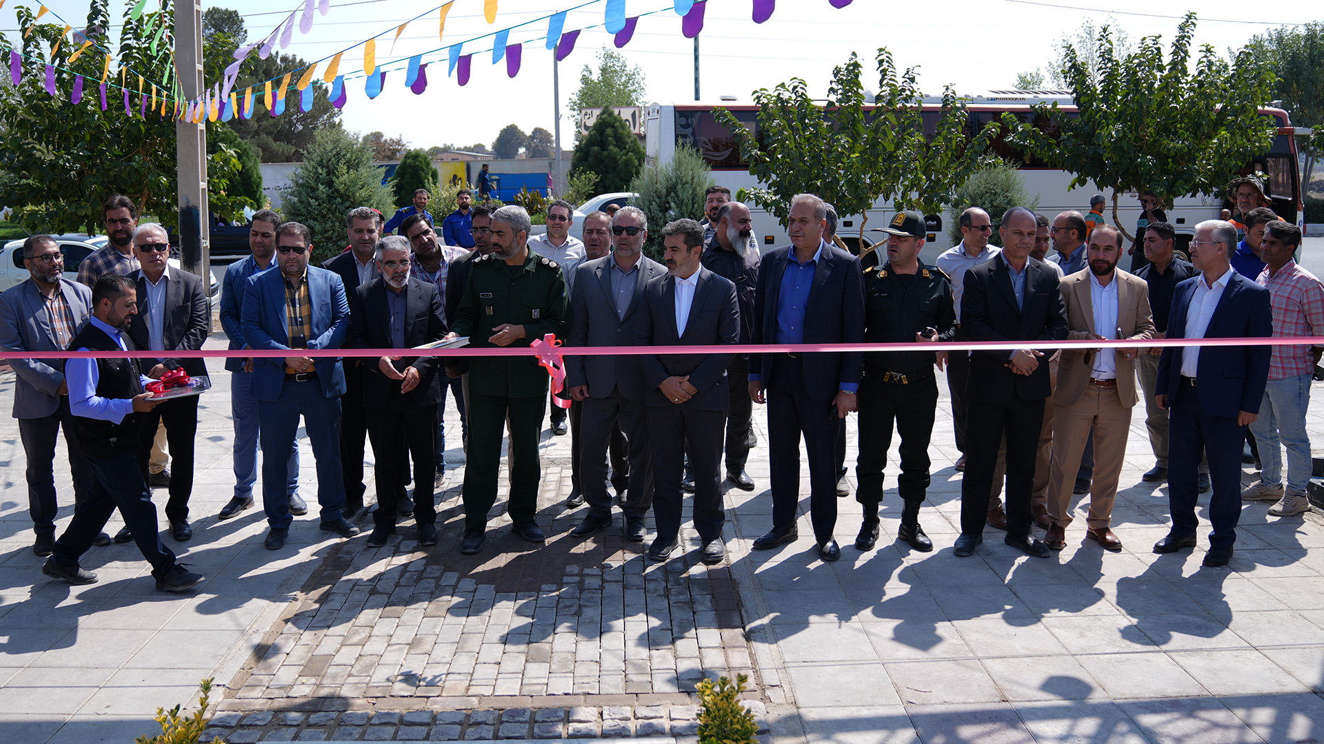 برگزاری آئین افتتاح بازارچه غذا و کلنگ زنی چهار پارک محله ای در محمدشهر