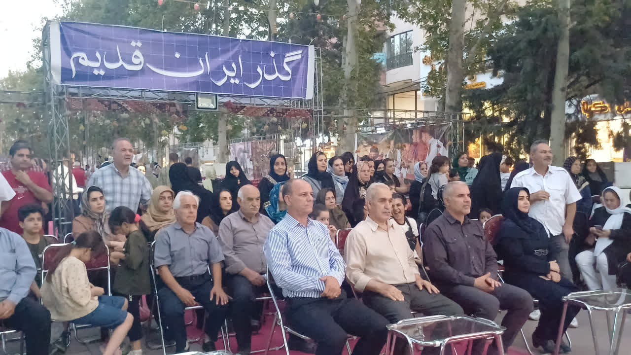 «گذر مهربانی» در بلوار دشت بهشت محمدشهر برپا شد؛ روایت آیین‌ها و فرهنگ ایرانی در ۱۰ شب