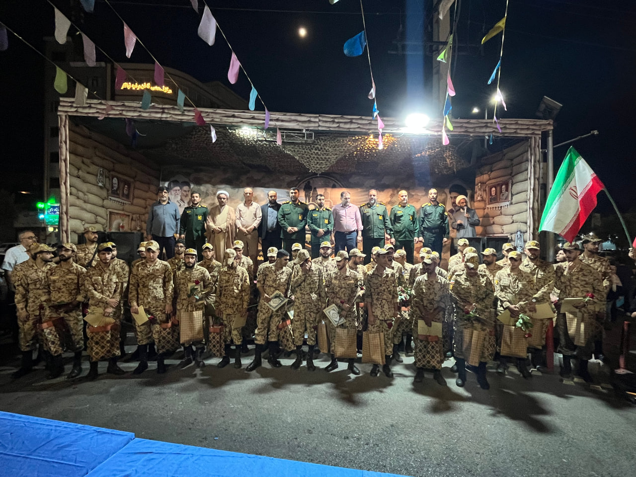 تجلیل از سربازان سپاه ناحیه جوادالائمه(ع) به مناسبت هفته دفاع مقدس و روز سرباز